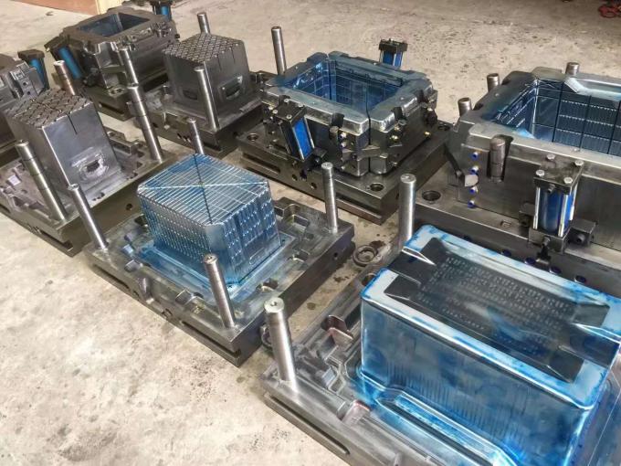 Multi Cavity Plastic Injection Mold Making For Fruit Vegetable Crate Mould