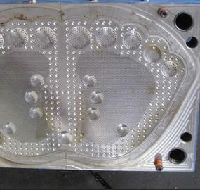 Single Cavity Plastic Injection Mould Making For Plastic Mat Mould Iso Certified
