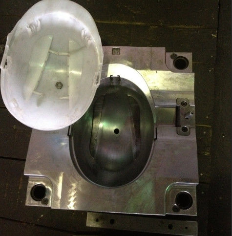 Multi Cavity Plastic Making Machine / Plastic Injection Molding For Industrial Helmet