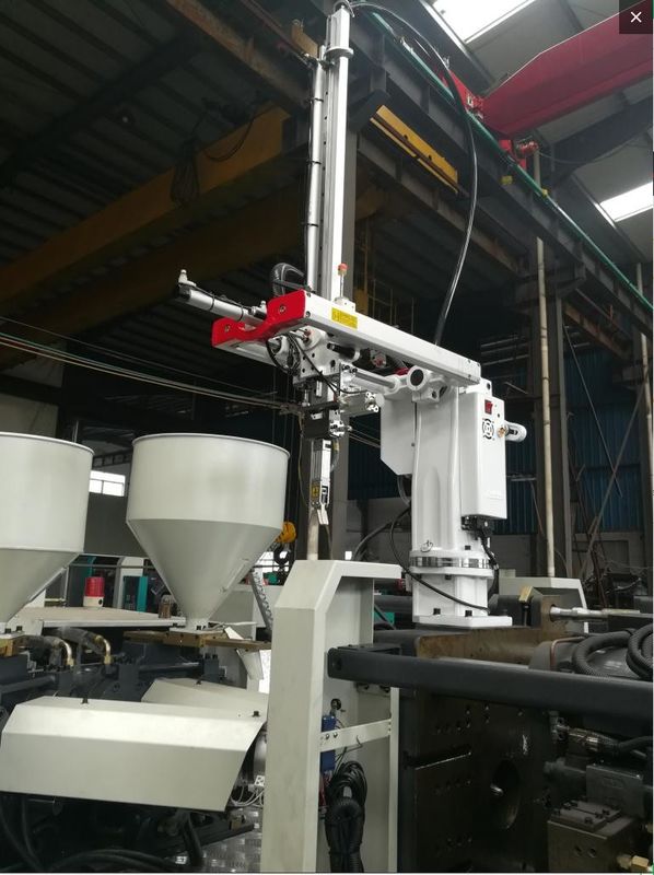 280tons Plastic Injection Molding Machine / 16kw Servo Motor Injection Molding Machine
