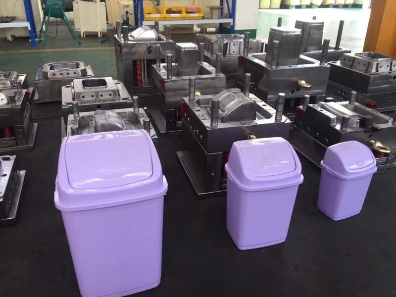 Single Cavity Plastic Trash Auto Injection Molding Machine High Precision Mold Customization