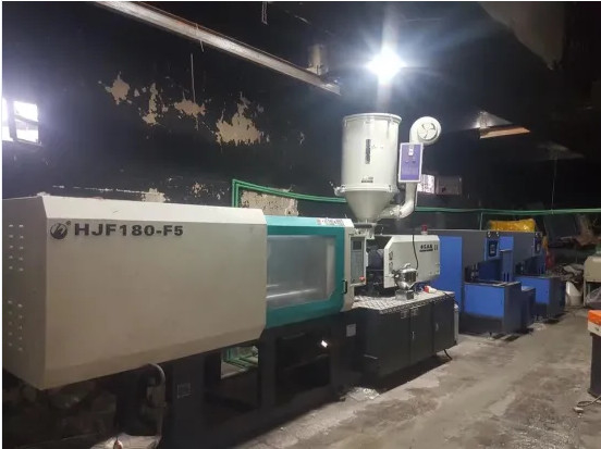 Small High Response Injection Molding Machine 1800KN / 180 Ton ISO9001