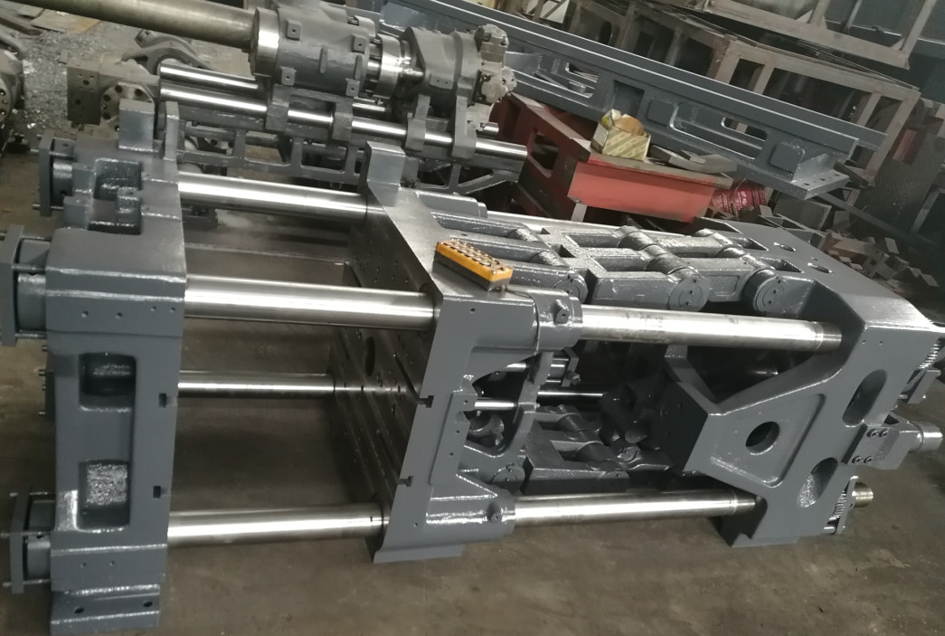 Clamping Unit Plastic Injection Molding Machine , Toggle Plate ...