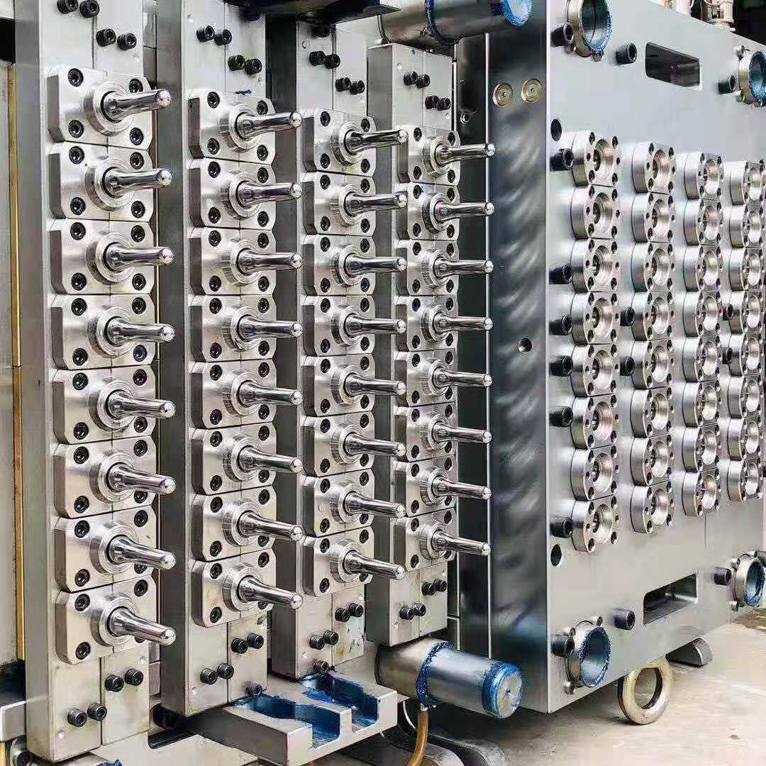 Plastic Part High Precision Plastic Injection Molding Equipment With